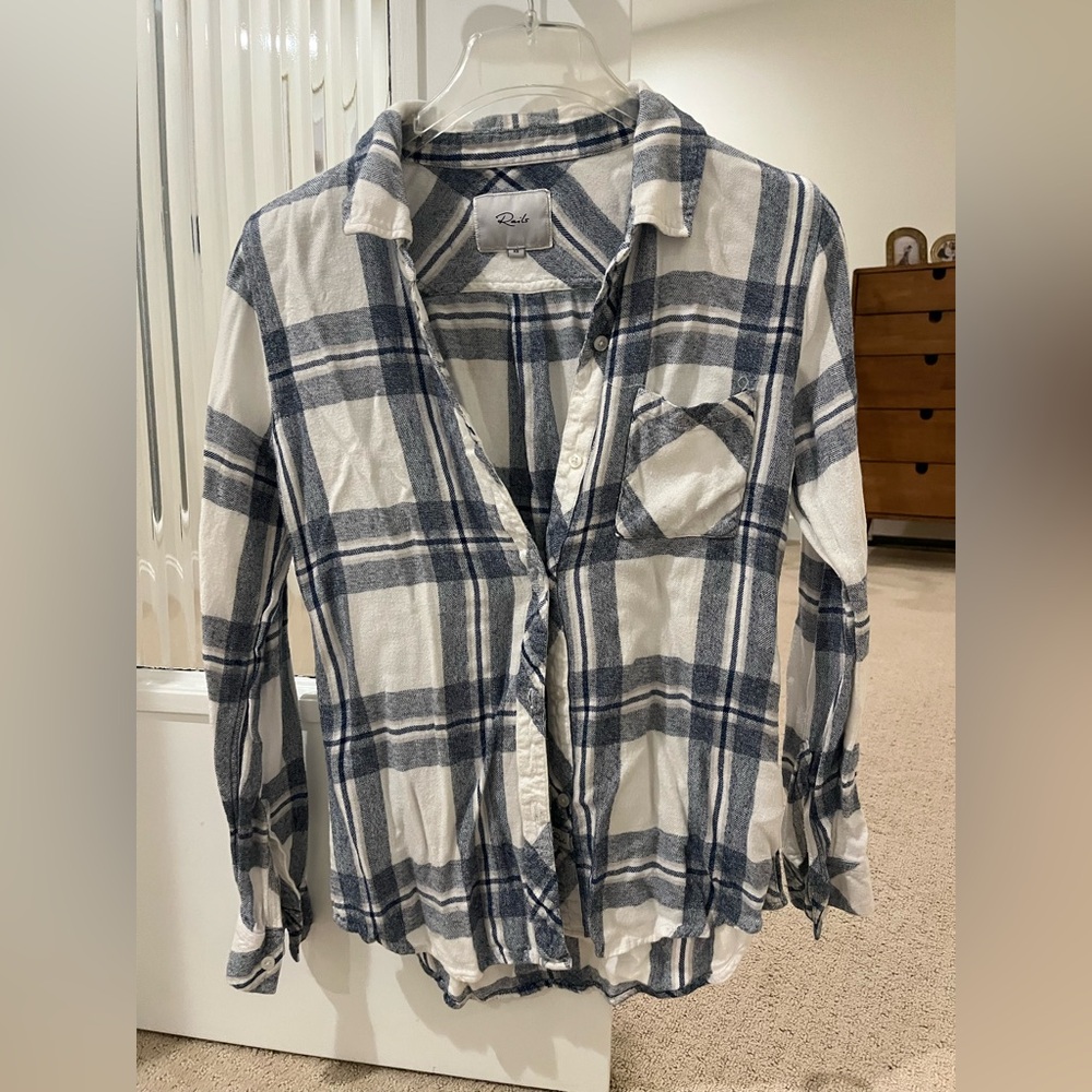 Rails button down
